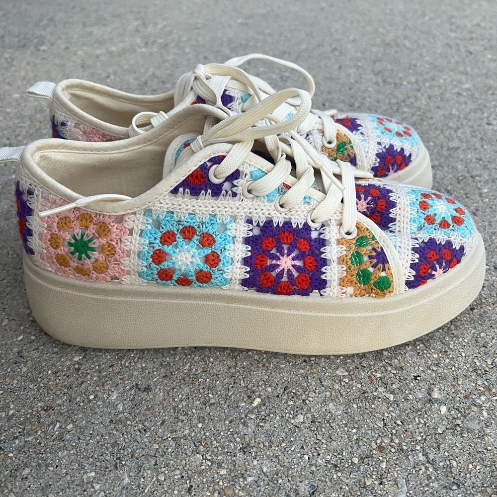 Dirty Laundry Multicolor Embroidered Sneakers - Picture 4 of 9